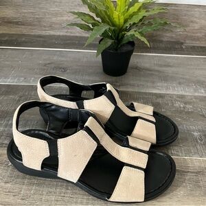 CLARKS Reid Delmar Nubuck Light Tan Leather Sandal Size 9